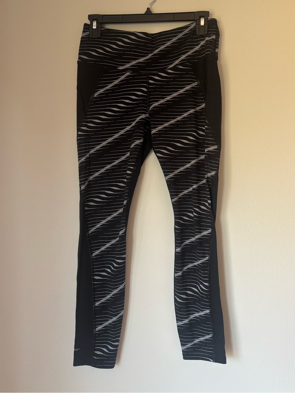 Athleta Black & Gray Striped Diagonal Kids Leggings
